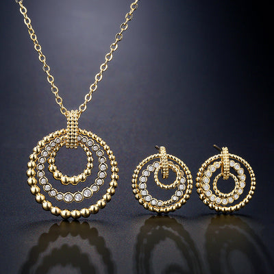 European and American retro geometric gold-plated jewelry set with necklace and earrings.